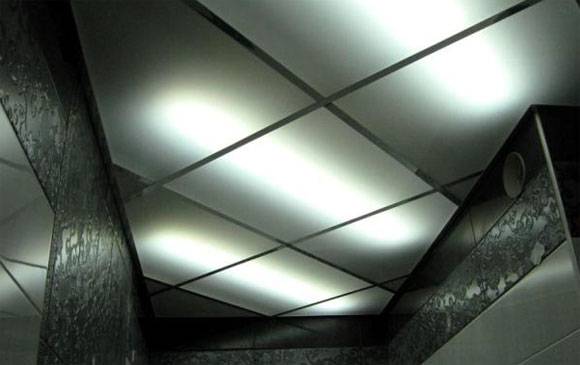 Акриловый потолок с подсветкой - особенности - фото