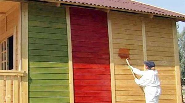 Деревянный дом  если пора красить Все о покраске деревянного дома - фото