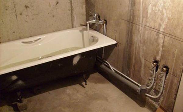 Самостоятельная организация канализационной системы в ванной - фото