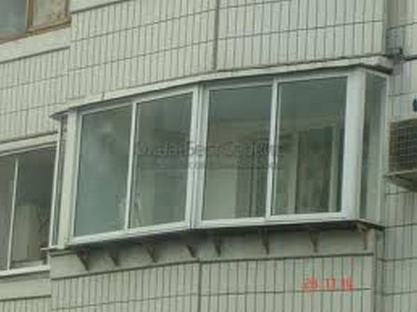 Все нюансы ремонта балкона в домах различного типа - фото