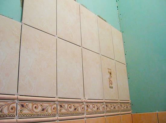 Технология укладки кафельной плитки на гипсокартон в ванной комнате - фото
